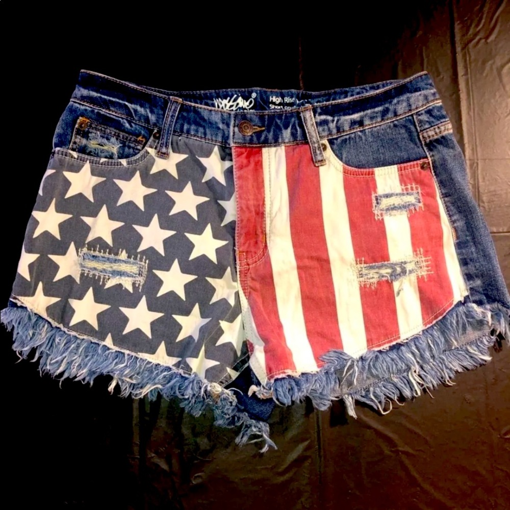 American flag by Mossimo Supply Co shorts